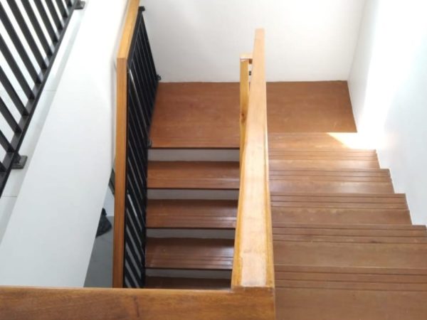 Modern House – Mardianti (Tangerang) (5)